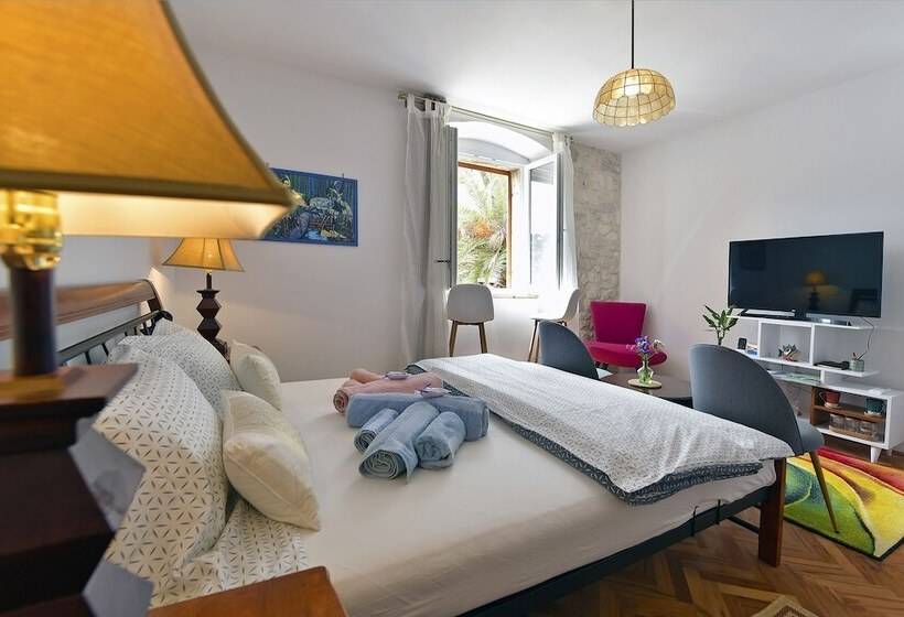 پانسیون Harmony Room Hvar