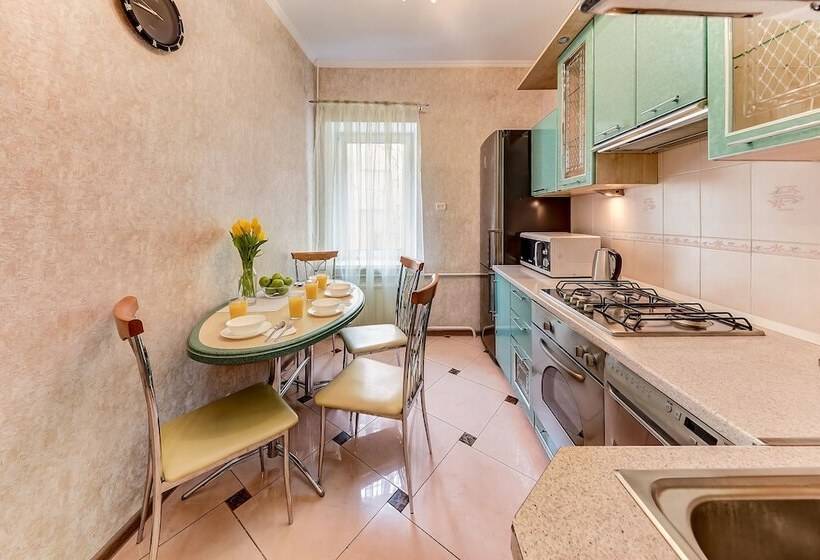 Welcome Home Apartments Kazanskaya 39
