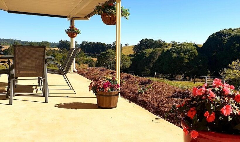 Yungaburra  Lodge