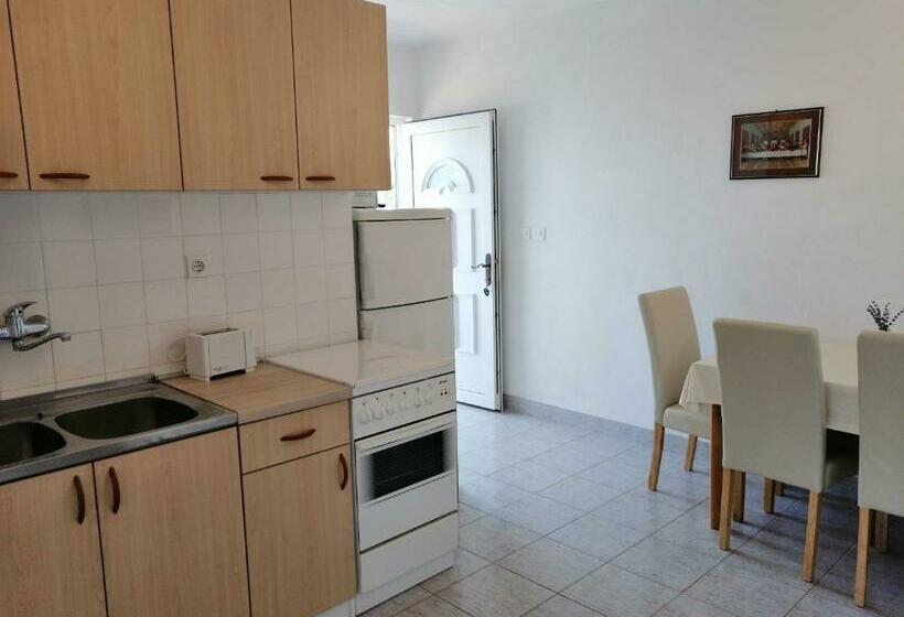 Apartments Boni