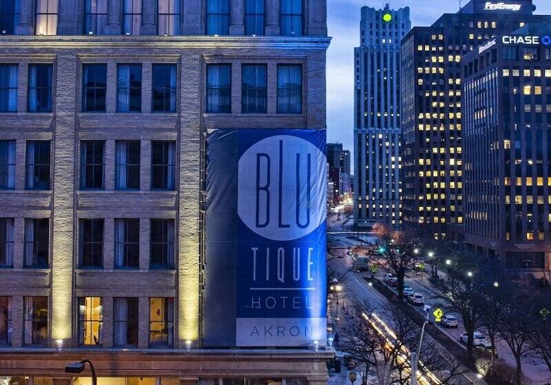 هتل Blutique, Akron, A Tribute Portfolio