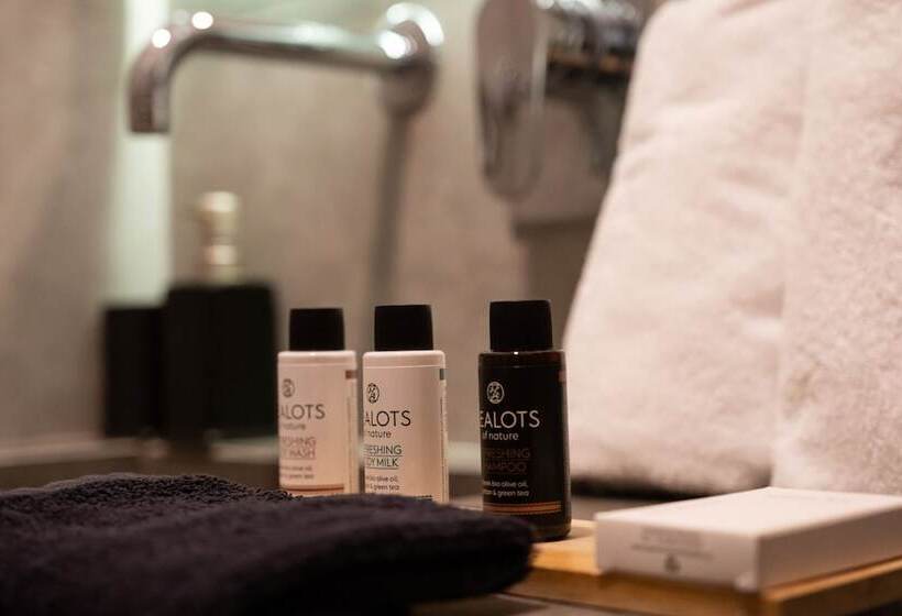هتل Sette Suites & Rooms   Adults Only