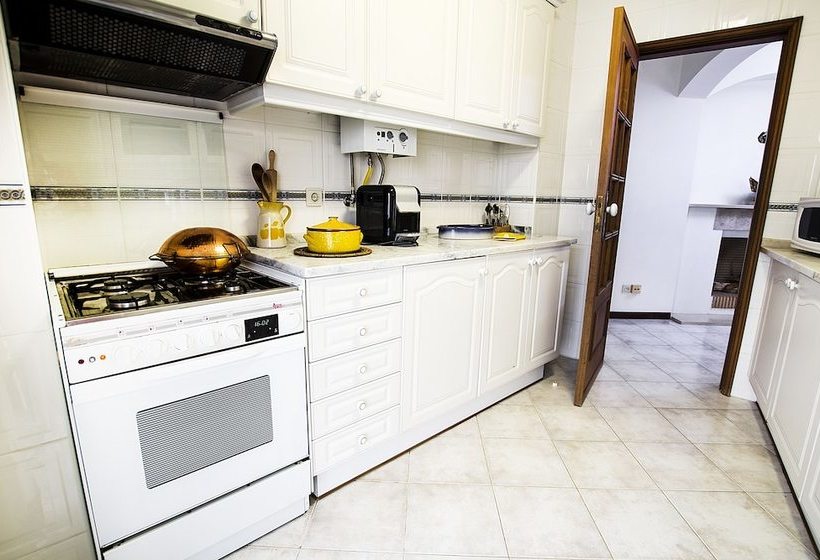 Lighthouse North Villa   Praia Da Barra