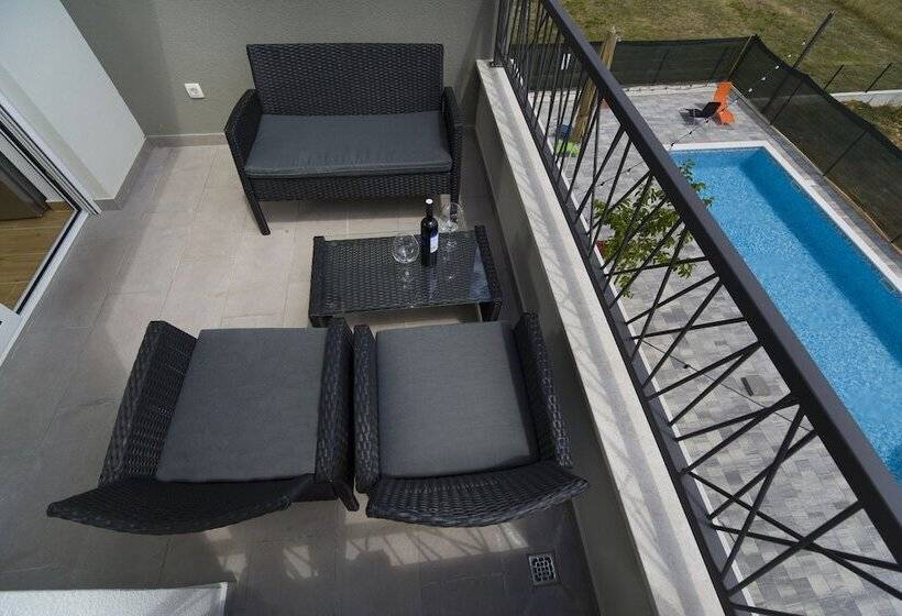 پانسیون Guest House Bulli