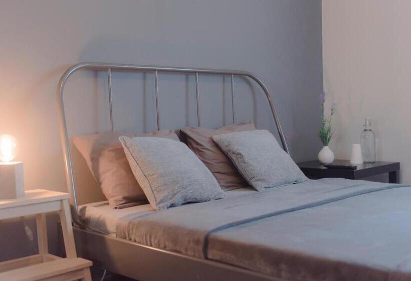 پانسیون Màhouse Guesthouse