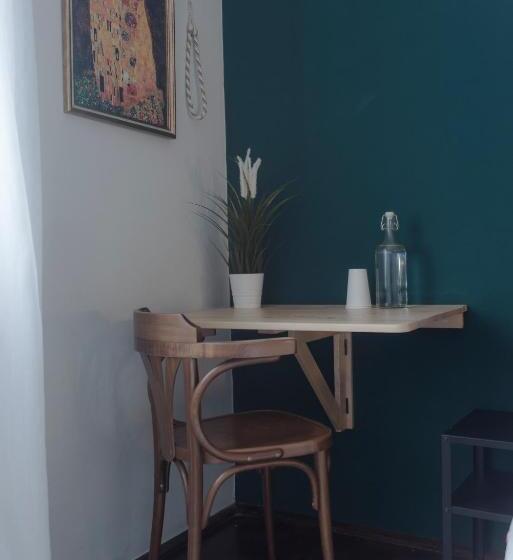 پانسیون Màhouse Guesthouse