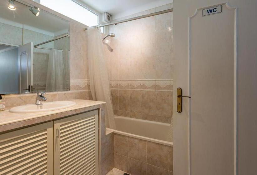 پانسیون Màhouse Guesthouse