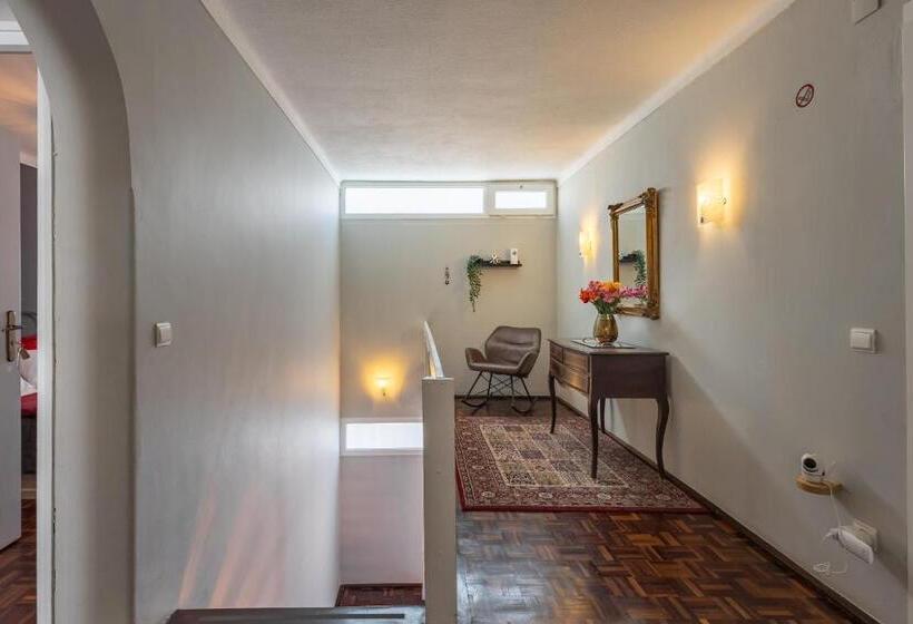 پانسیون Màhouse Guesthouse