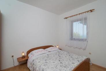 Apartments Katija Sea View