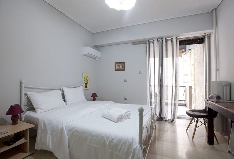 Chalandri A Newly Renovated Studio