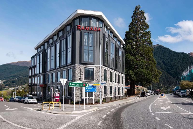 هتل Ramada By Wyndham Queenstown Central