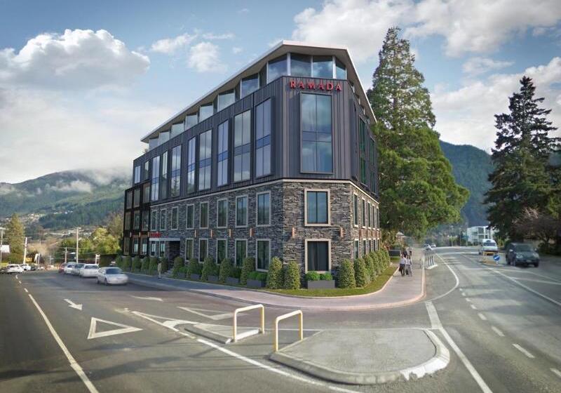هتل Ramada By Wyndham Queenstown Central