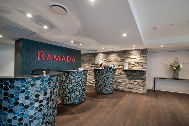 هتل Ramada By Wyndham Queenstown Central