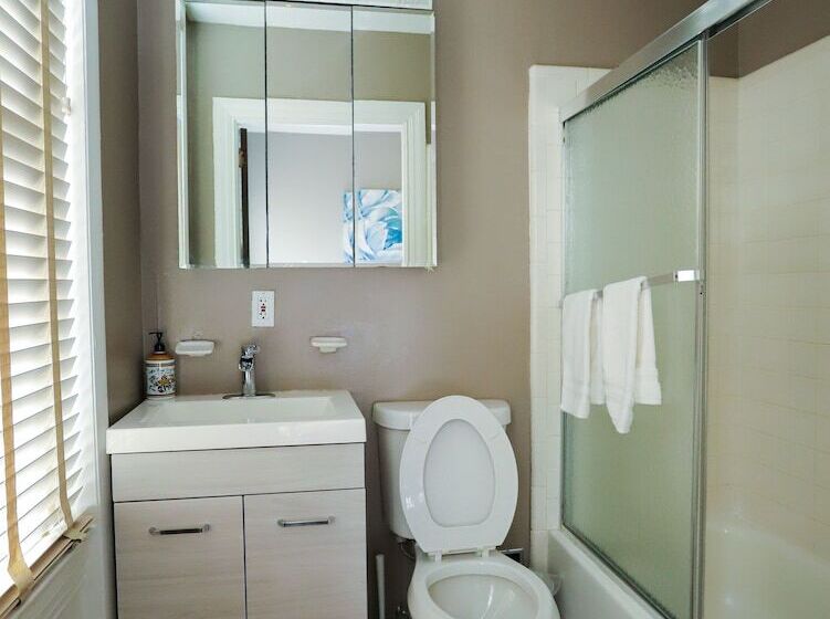 Midtown Suites