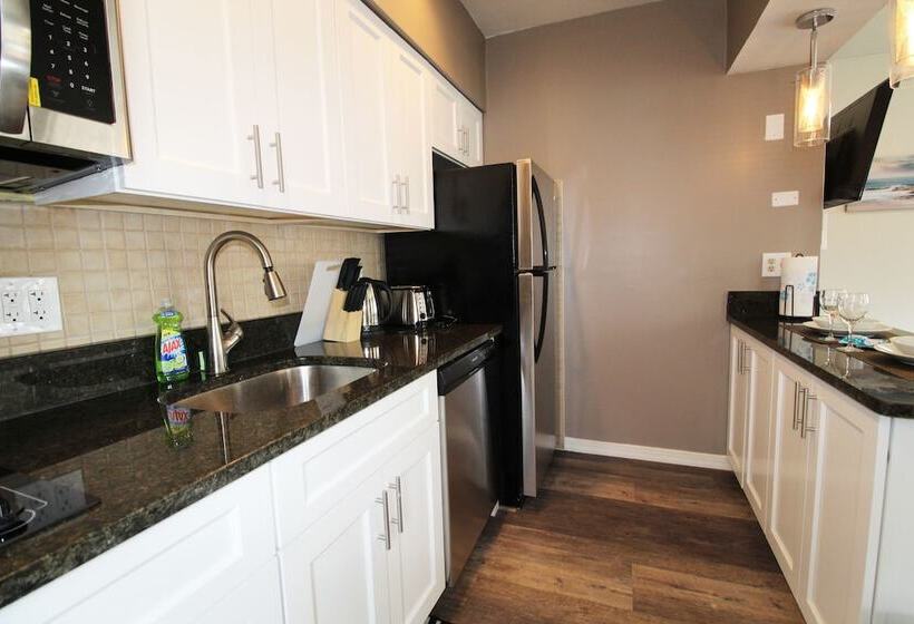 Midtown Suites
