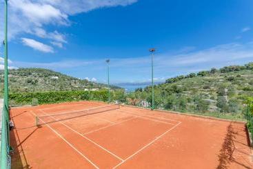 Apartments Drazen