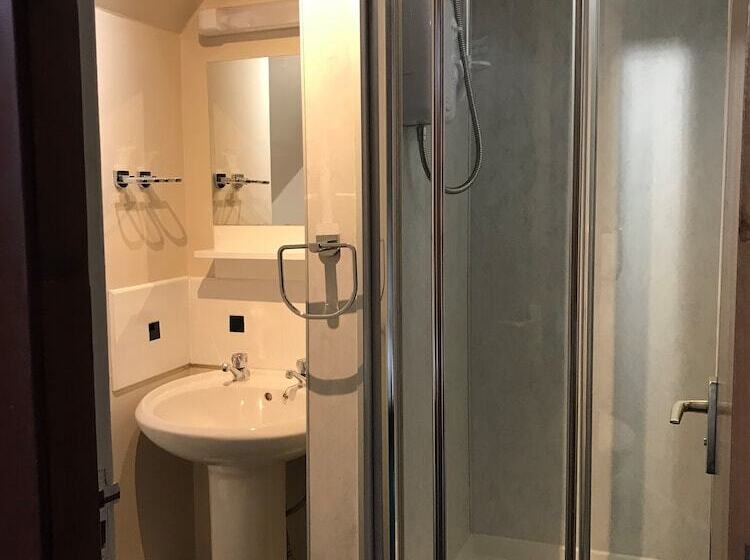 پانسیون Beeches Guest House