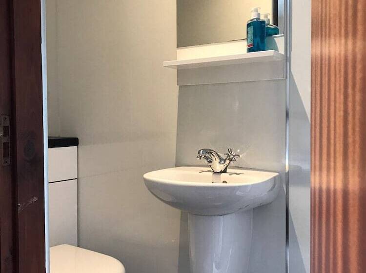پانسیون Beeches Guest House