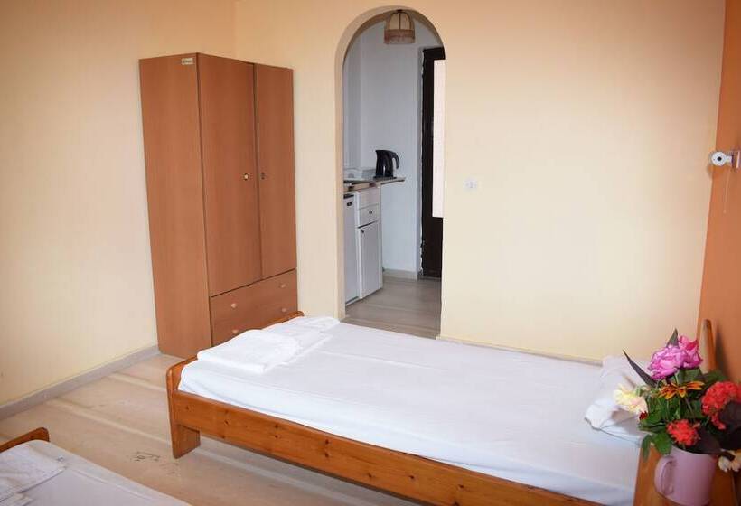 Angelica Rooms & Apartments