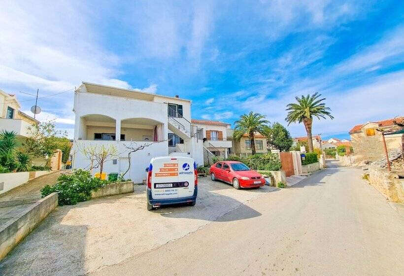 Apartment Toma