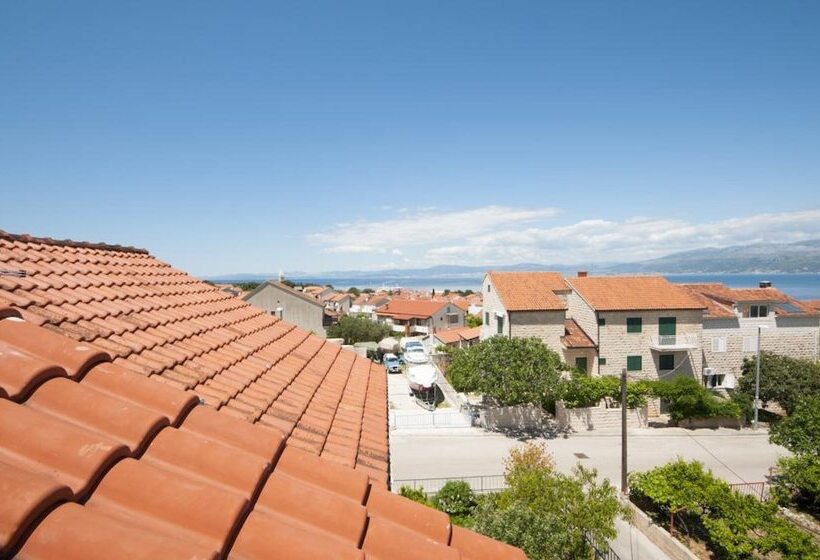 Apartments Jasenka Supetar