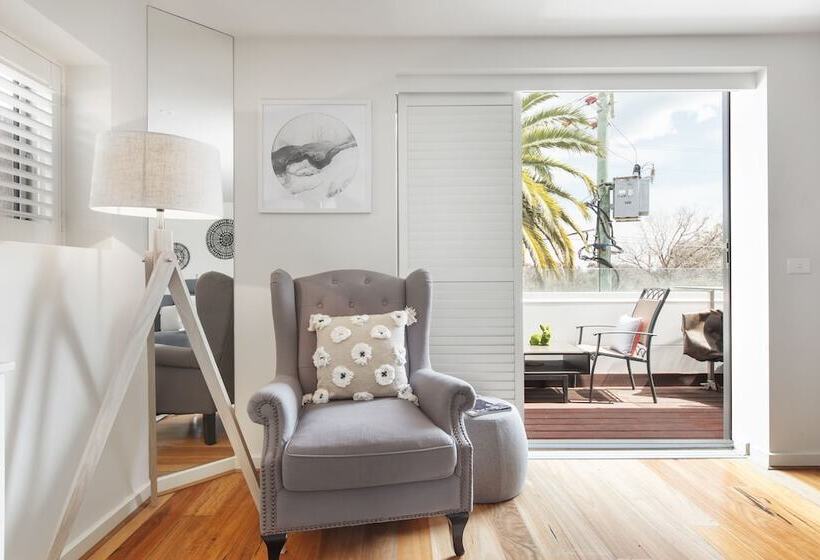The Jetty Beach Apartment By Ready Set Host