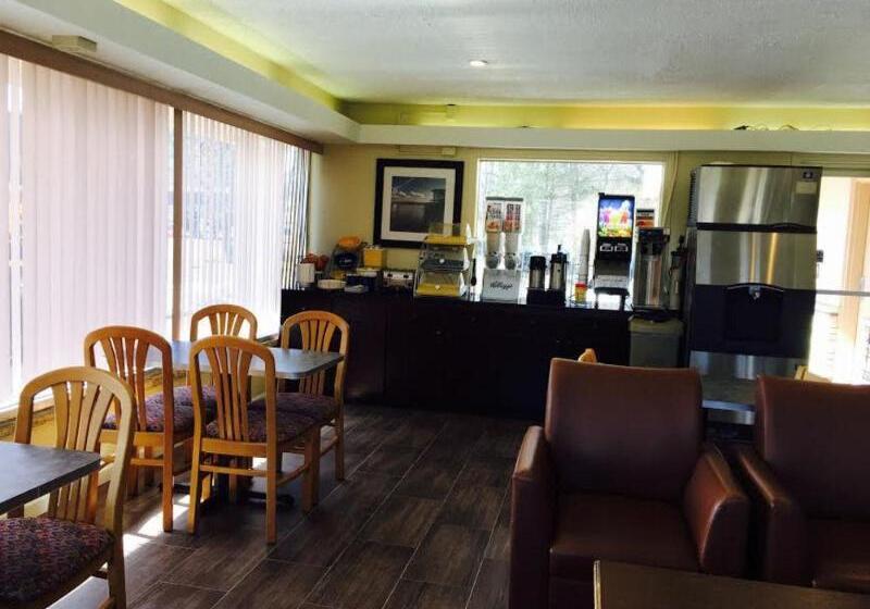 هتل Americas Best Value Inn At Central Valley Woodbury