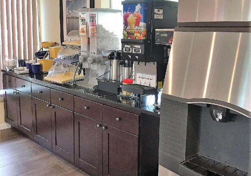 هتل Americas Best Value Inn At Central Valley Woodbury