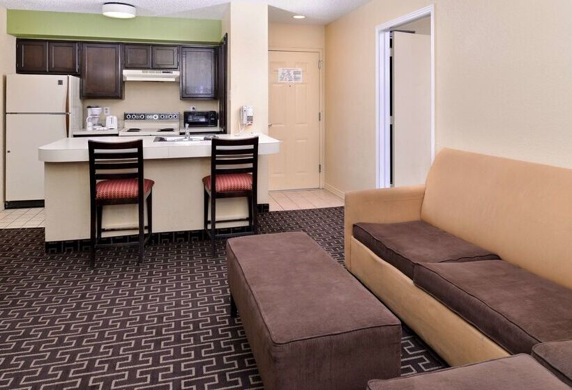 בית מלון כפרי Americas Best Value Inn & Suites Extended Stay Tulsa