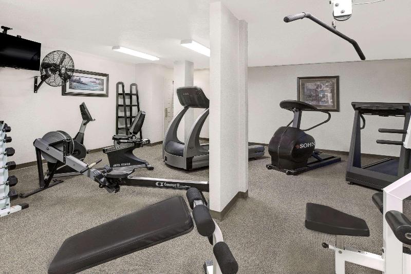 호텔 Value Suites Extended Stay   Arlington