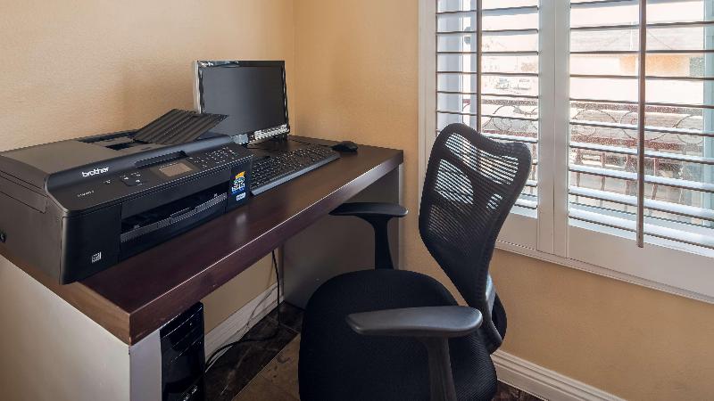 호텔 Best Western Harbour Inn & Suites Huntington   Sunset Beach