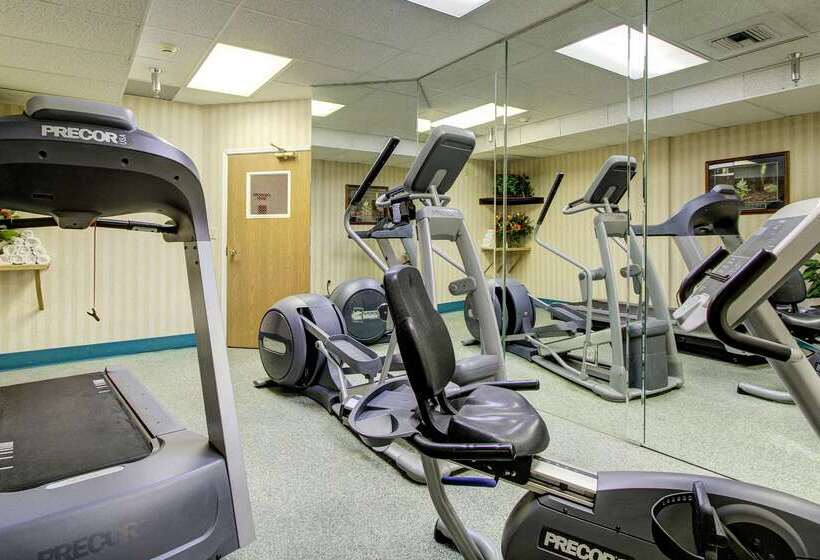هتل Clarion Suites Anchorage Downtown