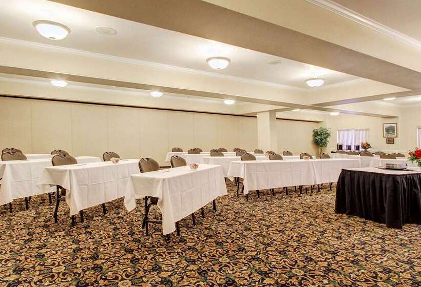 هتل Clarion Suites Anchorage Downtown