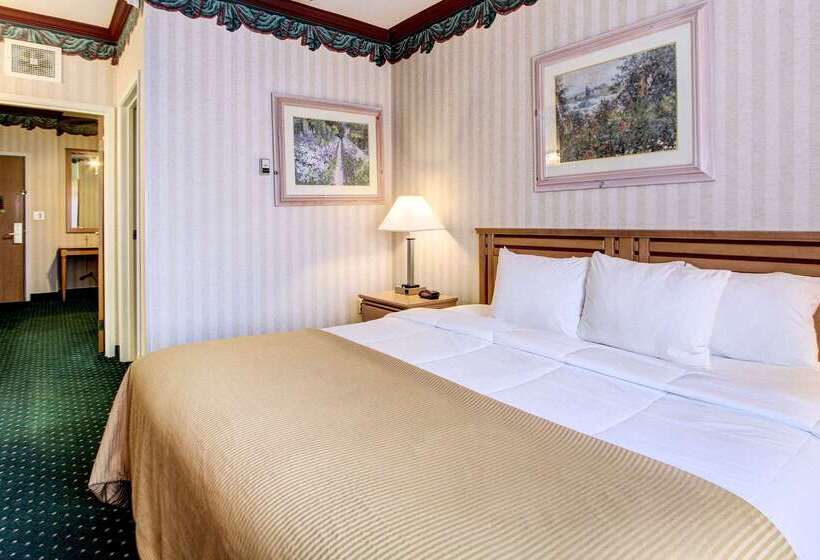 هتل Clarion Suites Anchorage Downtown