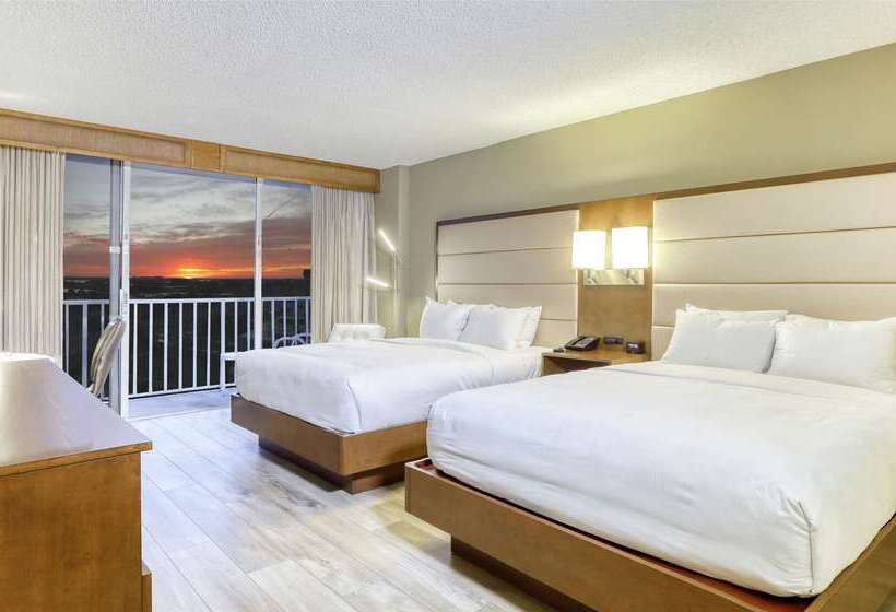 בית מלון כפרי Doubletree Beach Resort By Hilton Tampa Bay   North Redingto