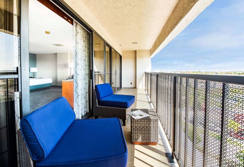 בית מלון כפרי Doubletree By Hilton  Carson