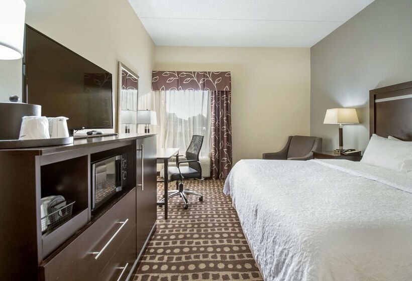 هتل Hampton Inn Columbus West