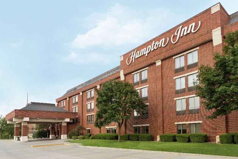 هتل Hampton Inn West Des Moines Lake Drive
