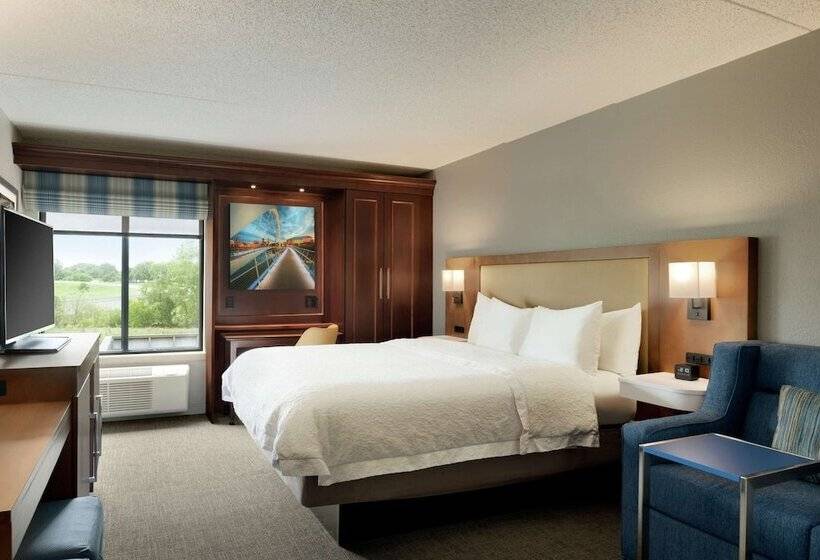 هتل Hampton Inn West Des Moines Lake Drive