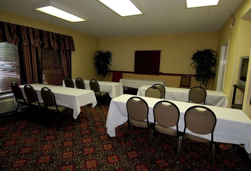 בית מלון כפרי Hampton Inn Raleigh/town Of Wake Forest