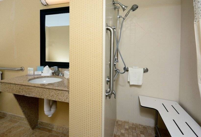 בית מלון כפרי Hampton Inn Raleigh/town Of Wake Forest