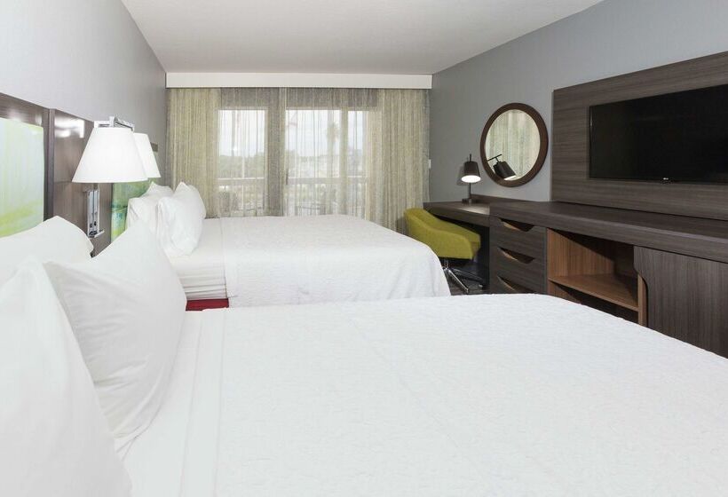 هتل Hampton Inn St. Augustine Beach