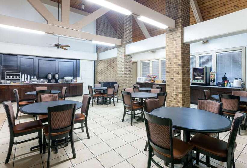 هتل Hawthorn Extended Stay By Wyndham Richardson