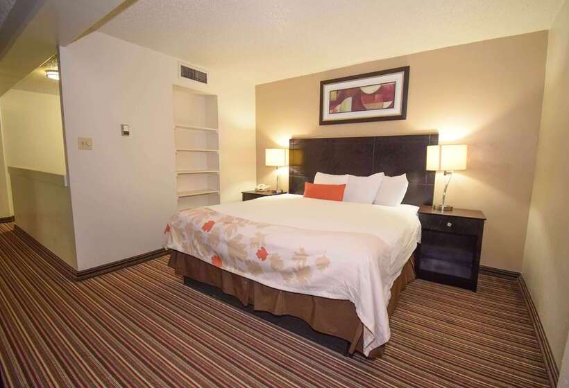 هتل Hawthorn Extended Stay By Wyndham Richardson