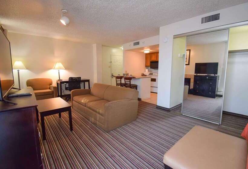 هتل Hawthorn Extended Stay By Wyndham Richardson