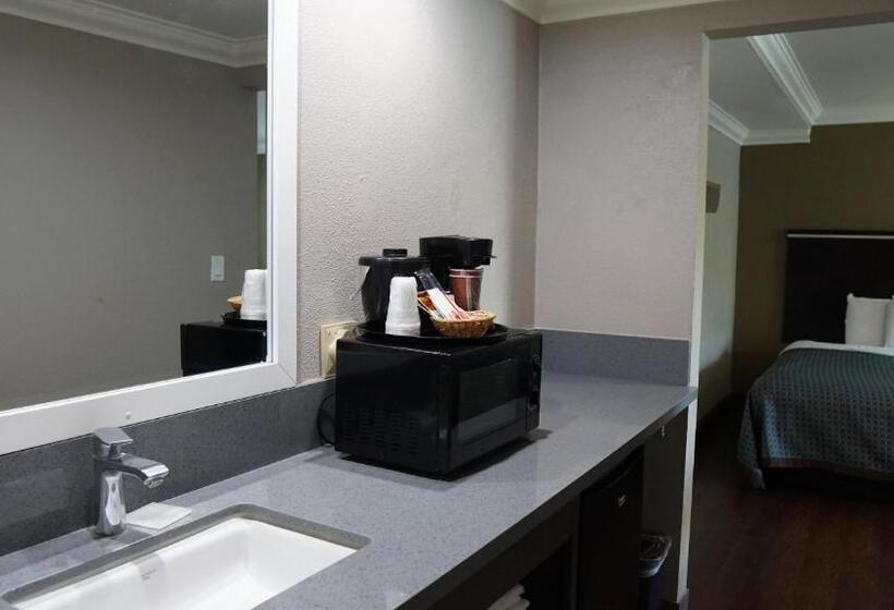 فندق Hawthorne Plaza Inn Near Lax