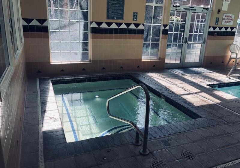 هتل Heathman Lodge