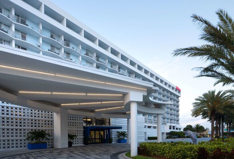 هتل Hilton Clearwater Beach Resort & Spa