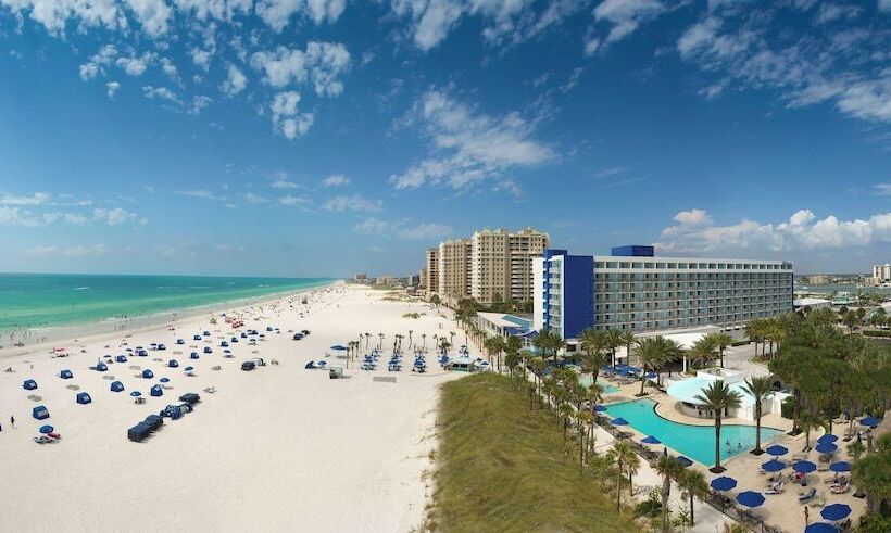 هتل Hilton Clearwater Beach Resort & Spa