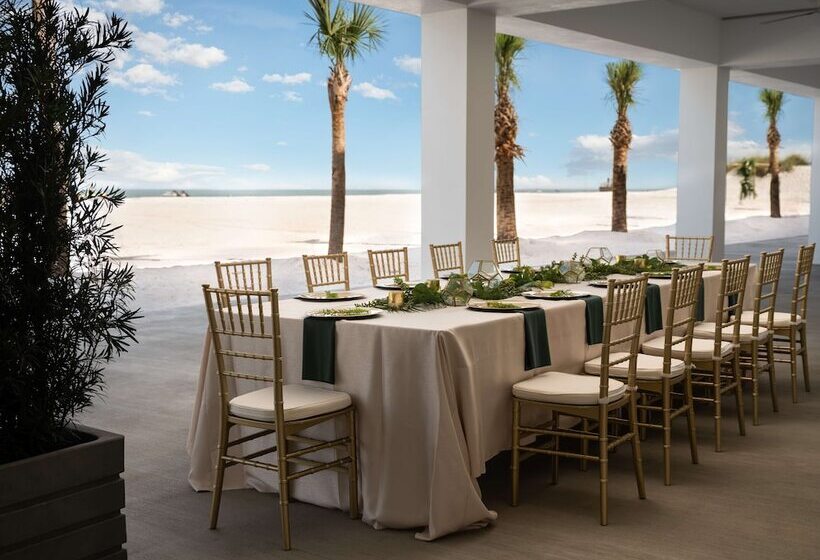 هتل Hilton Clearwater Beach Resort & Spa